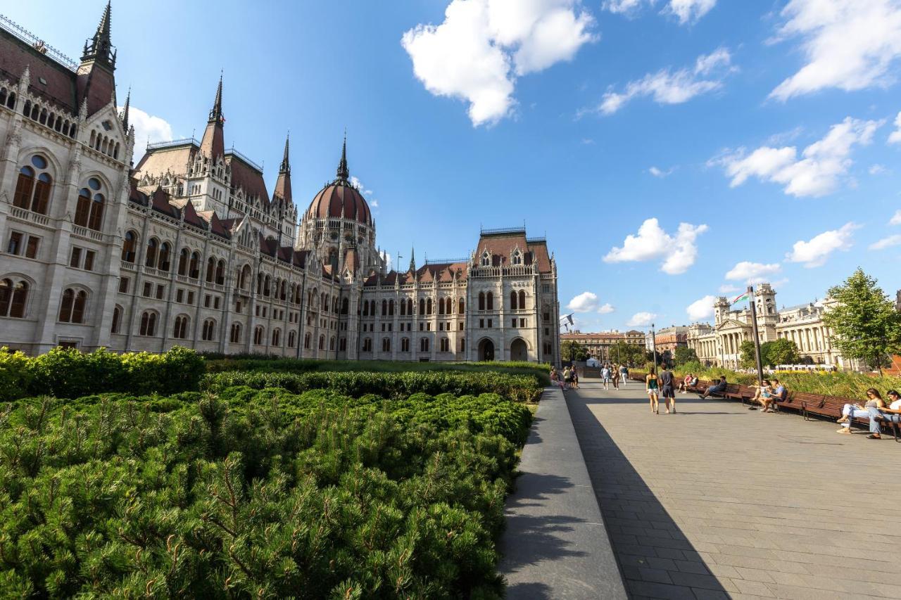 Riverside Luxury Budapest Exterior photo